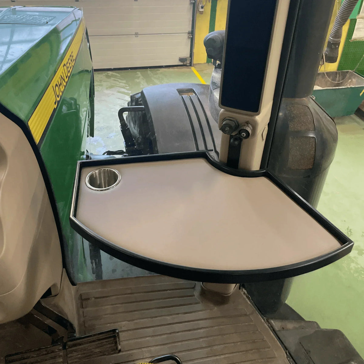 CabTable™ for John Deere 8030-Series